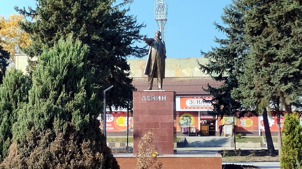Майский, центр, часть 5.