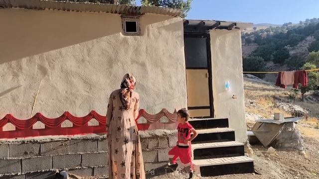 Synopsis: Government Agents Arrest Mysterious People