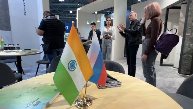 Завозим керамогранит из Индии! Это здорово! ТД ПЛИТКА на Мосбилде, главная выставка России смотреть онлайн