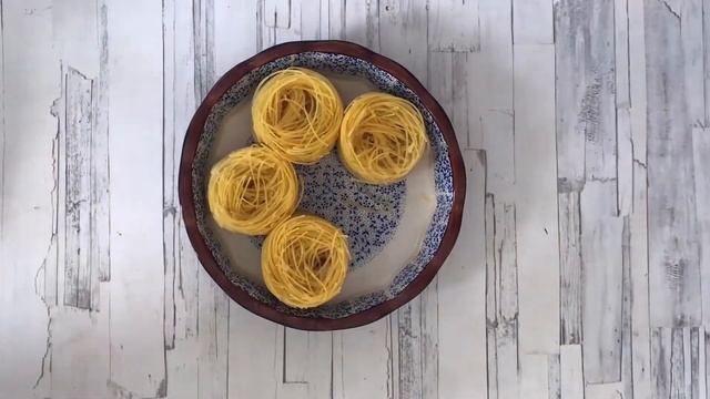 КАК ПРИГОТОВИТЬ МАКАРОНЫ ГНЕЗДА С ФАРШЕМ В ДУХОВКЕ? Вкусные запеченные тальятелле на быстрый ужин смотреть онлайн