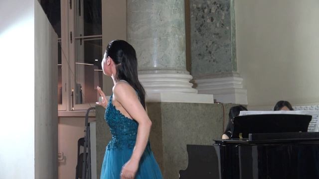 "Poison Aria" from Roméo et Juliette by Charles Gounod смотреть онлайн
