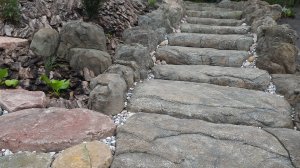 Бордюры из бетона под камень