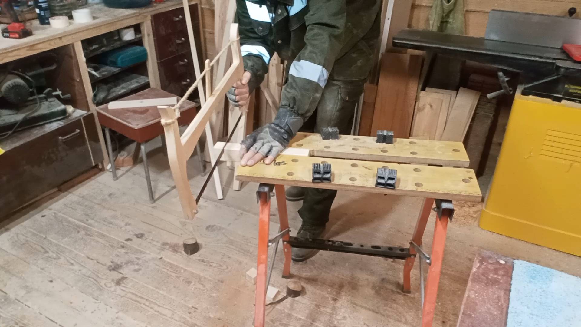 Изготовление лучковой пилы смотреть онлайн