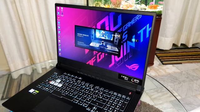 ASUS ROG STRIX G731GU | Premiere Pro 2020 VS Davinci Resolve 16.1 смотреть онлайн