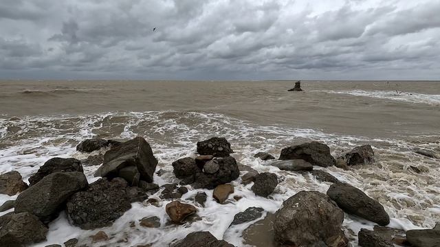 Азовское море. Великолепие и сила шторма.3 смотреть онлайн