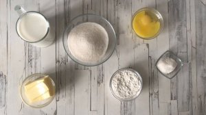 Профитроли с заварным кремом  Заварные пирожные эклеры с вкусным кремом