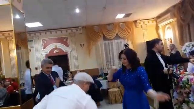 Зажигают в Каспийске. Лакская свадьба смотреть онлайн