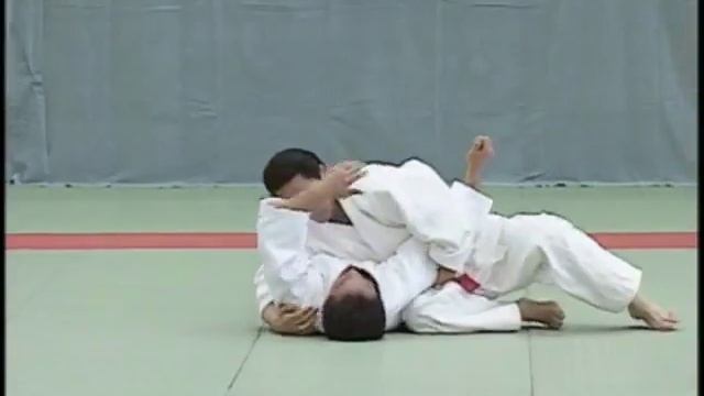 Kesa-gatame – удержание с боку. смотреть онлайн