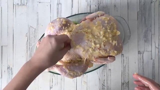 КАК ПРИГОТОВИТЬ КУРИЦУ В УТЯТНИЦЕ В ДУХОВКЕ? Запеченная целиком, сочная, с начинкой смотреть онлайн