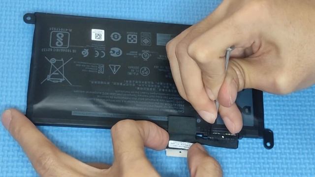 Dell Inspiron 15 5570 Battery Replacement WDX0R смотреть онлайн