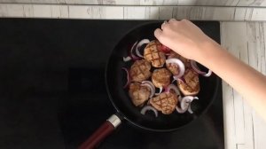 Медальоны из свинины на сковороде  Как приготовить сочные медальоны из свиной вырезки