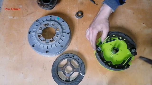 ЦЕНТРОБЕЖНОЕ СЦЕПЛЕНИЕ СВОИМИ РУКАМИ.mp4 смотреть онлайн