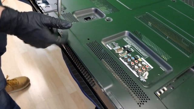 LG 50PK550 Back Cover Removal