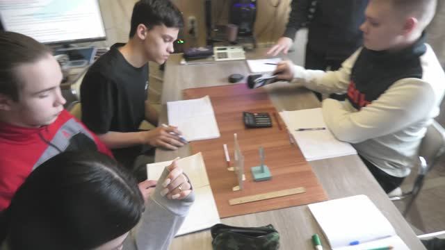 ЭКСПЕРИМЕНТАЛЬНОЕ ЗАДАНИЕ  РЫЧАГ И ЛИНЗА ОГЭ