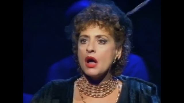 PATTI LUPONE: Everything's As If We Never Said Goodbye, Incredible! смотреть онлайн