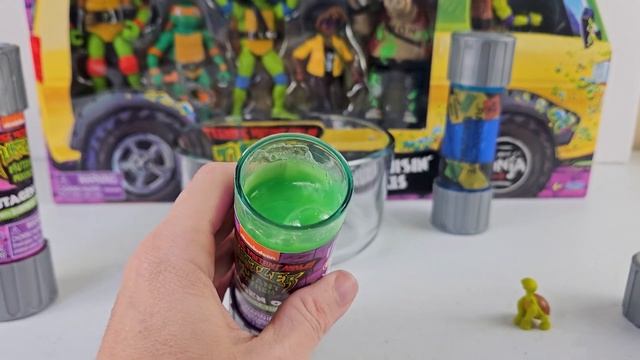 Mutagen Ooze Review | TMNT Mutant Mayhem | What's Inside? смотреть онлайн