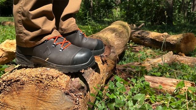 HOW TO: Properly size and fit HAIX® Forestry & Logger Boots смотреть онлайн