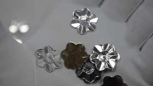 Серединка Цветок 6 листиков пластик // Middle Flower 6 Leaves Plastic