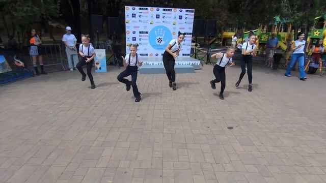 Вдруг тут друг