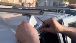 Установка багажника на Рено Логан - опоры из нержавеющей стали