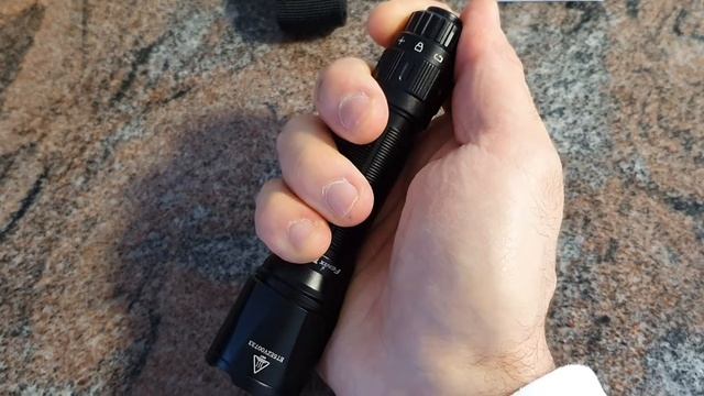 Fenix TK11 TAC - taktische LED Taschenlampe mit 1600 Lumen смотреть онлайн