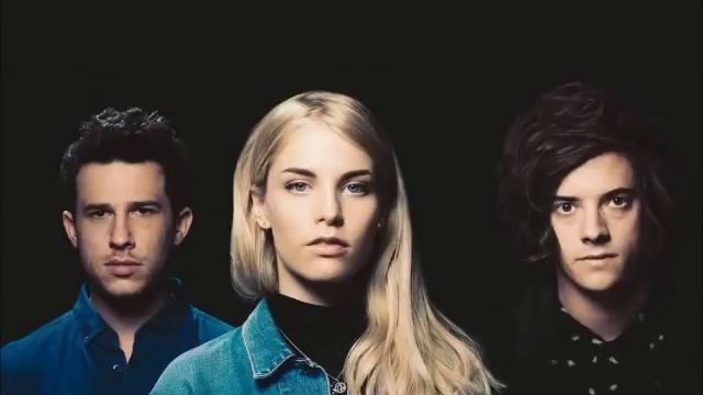 London Grammar - Bones Of Ribbon (Áudio)