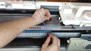 Жемчужная резинка на машине Сильвер Рид. Вяжем расчётный образец.