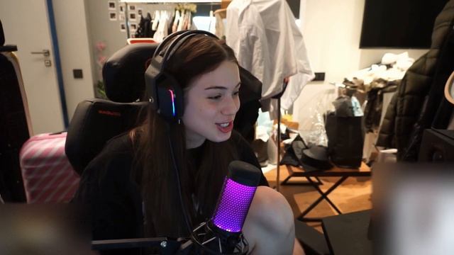 Акулич наехала на Генсуху / конфликт?