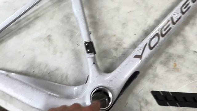 BEST GRAVEL FRAME FOR THE MONEY? (YOELEO G21 FRAME $1,600) смотреть онлайн