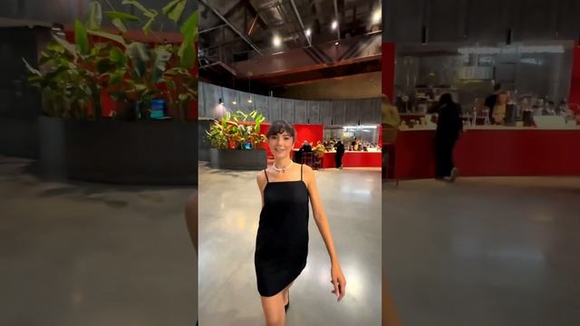 Дефиле или легкая изящная походка 💓#модель #моделинг #урокидефиле #фотопозинг #хочукак_кастра смотреть онлайн