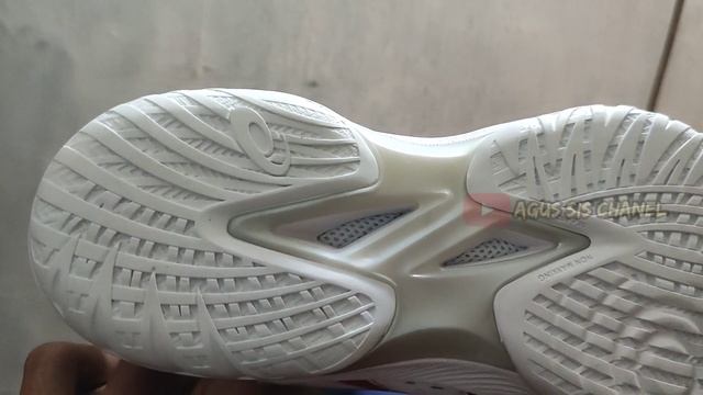 Keren!!! 4 Varian Warna Sepatu Asics Gelhoop V15 @AgusSisChanel #asicsshoes #sepatuvolly #original смотреть онлайн