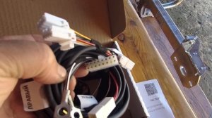 Пришел фаркоп плюс оригинал проводка на Весту
