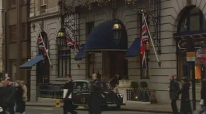 Extra English Episode 24