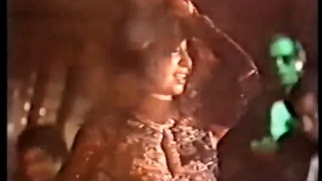 EGYPTIAN BELLYDANCER MONA EL SAID - TABLA SOLO IN LONDON 1970's смотреть онлайн