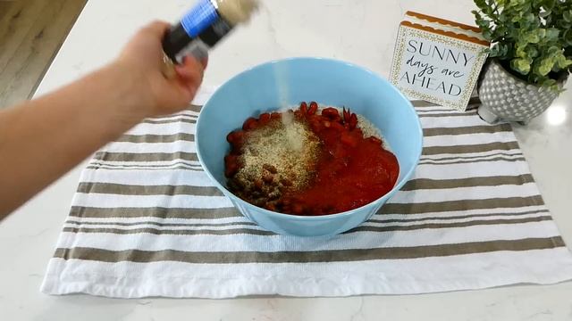$5 DINNERS: Extremely Cheap Easy Meals and THEY ARE DELICIOUS | Simple Cooking with Julia Pacheco смотреть онлайн