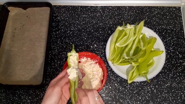Peppers with cottage cheese - Quick simple lunch | Пиперки со урда - Предлог за брз едноставен руче смотреть онлайн