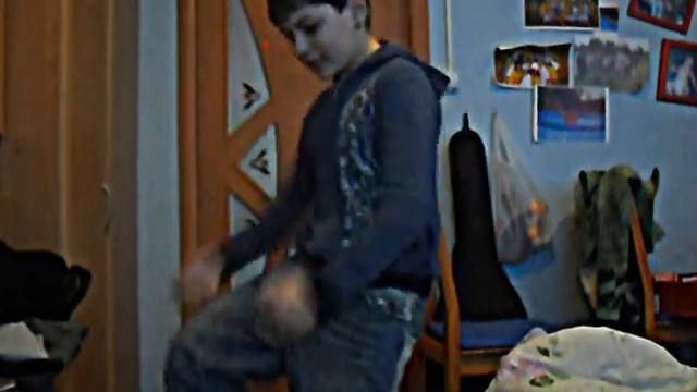 рас рас рас это хардабас  все в спрортивках ADDIDAS!!!!