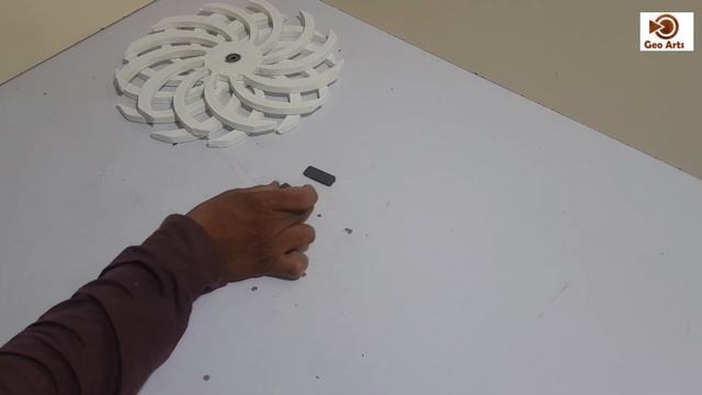 Winding the Infinity Kinetic Sculpture by Geo||Arts смотреть онлайн