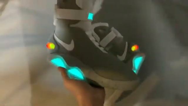 Nike Air mag In The Future смотреть онлайн