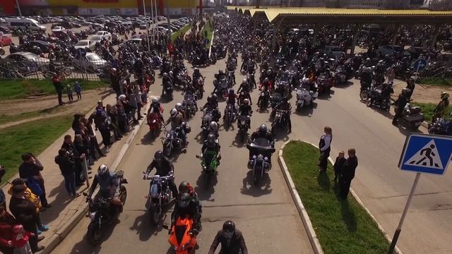 Russian bikers opened the season смотреть онлайн