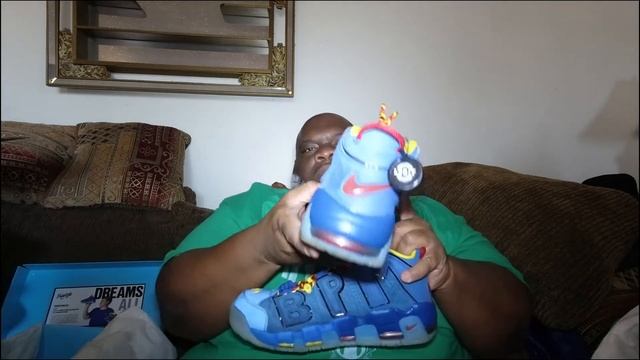 Unboxing: Nike Air Uptempo Doernbecher смотреть онлайн