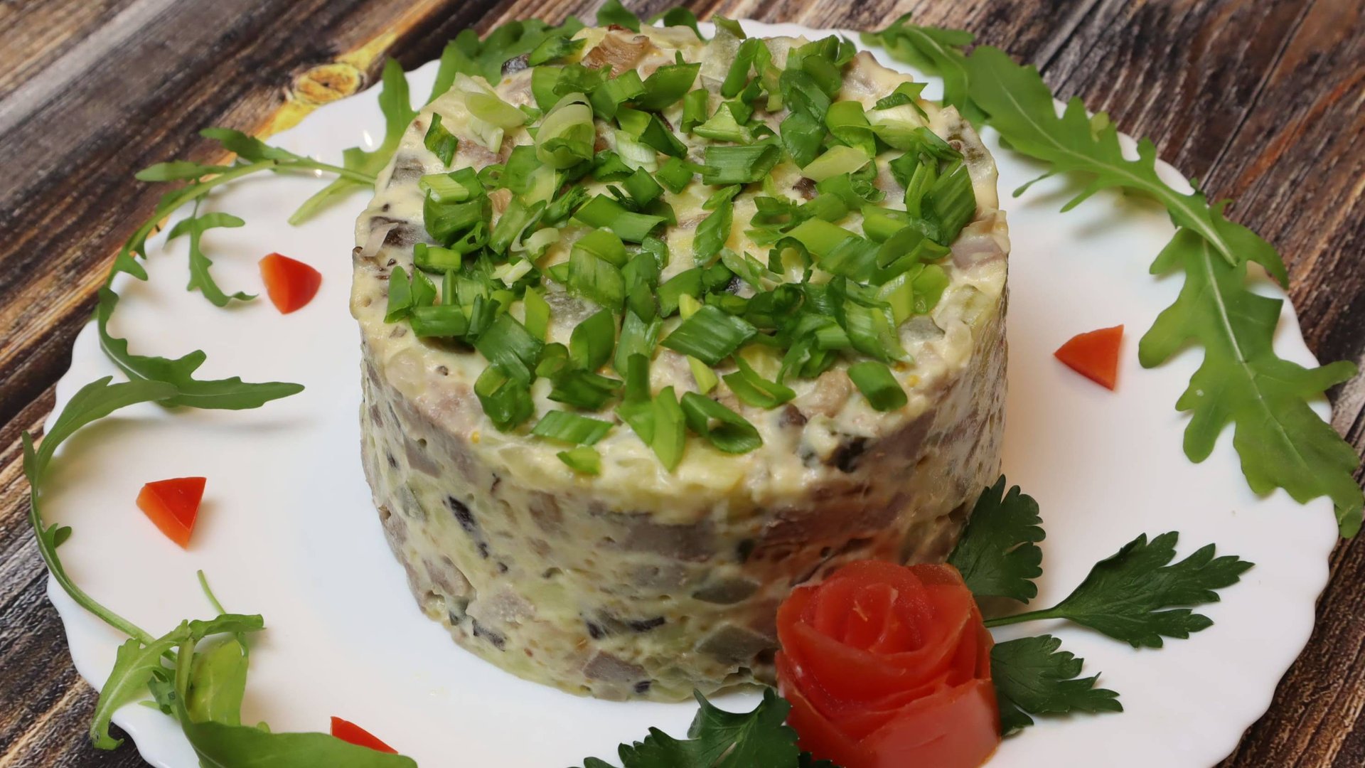 Рецепт - 🎄 НЕОБЫЧНЫЙ НОВОГОДНИЙ САЛАТ ИЗ ГОВЯЖЬЕГО ЯЗЫКА 🎄 🌟 смотреть онлайн