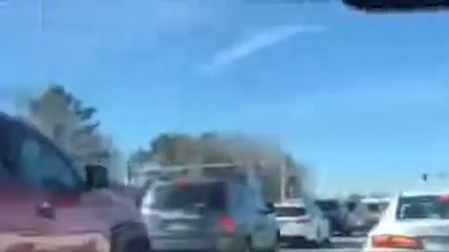 Красноречивые взгляды, и музыка в тему смотреть онлайн