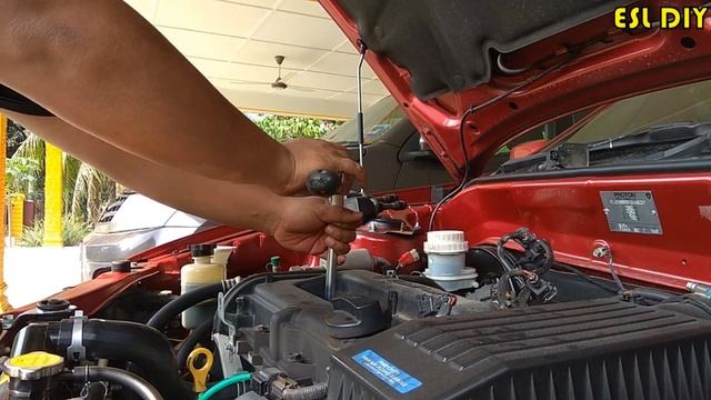 #18~ Proton Persona~Cara Tukar Palam Pencucuh (Spark Plug Replacement) смотреть онлайн