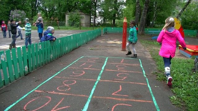 К выпускному.Гуляем д.с.Дюймовочка 2016 смотреть онлайн
