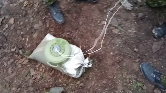 Транспортная мина ,Эксперементы "пионеров "на свежем воздухе🤫 смотреть онлайн