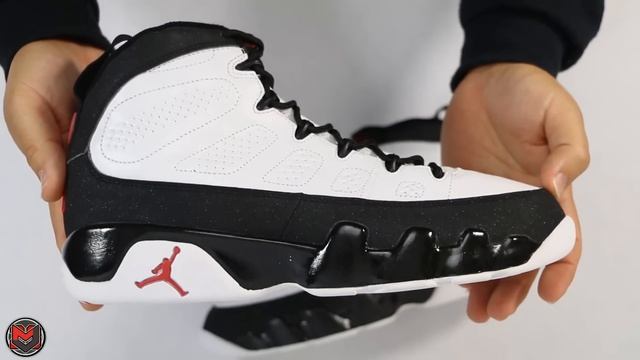 The 2002 Air Jordan 9 IX White/Black смотреть онлайн