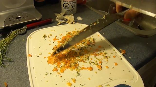 S2-01 Pack A Lunch - Jerk Chicken and Stuffed Peppers смотреть онлайн