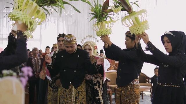 Wedding Hilwa & Bahrul || Sony ZV-E10 + Sigma 30 mm f/1.4 , Handheld смотреть онлайн