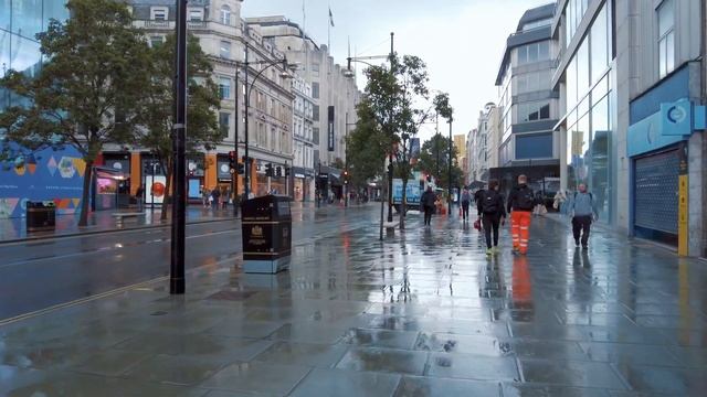 Summer Heavy Rain Shower Hits Oxford Street in London смотреть онлайн